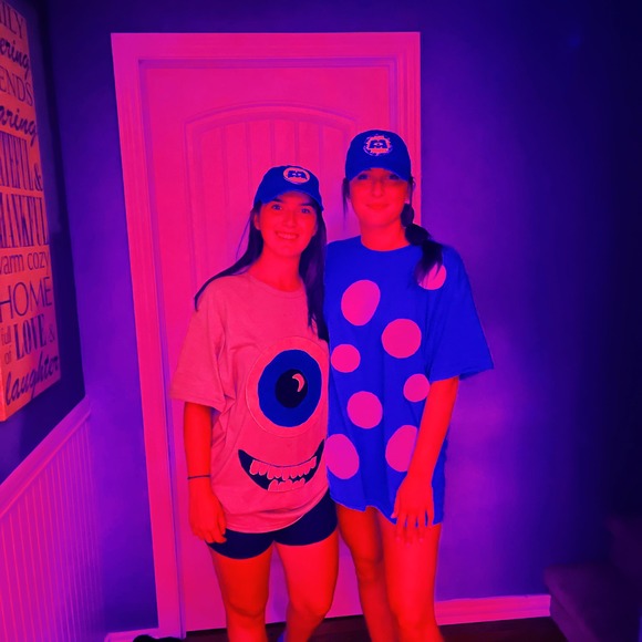 Meet your Posher, Sophie - Picture 1 of 1